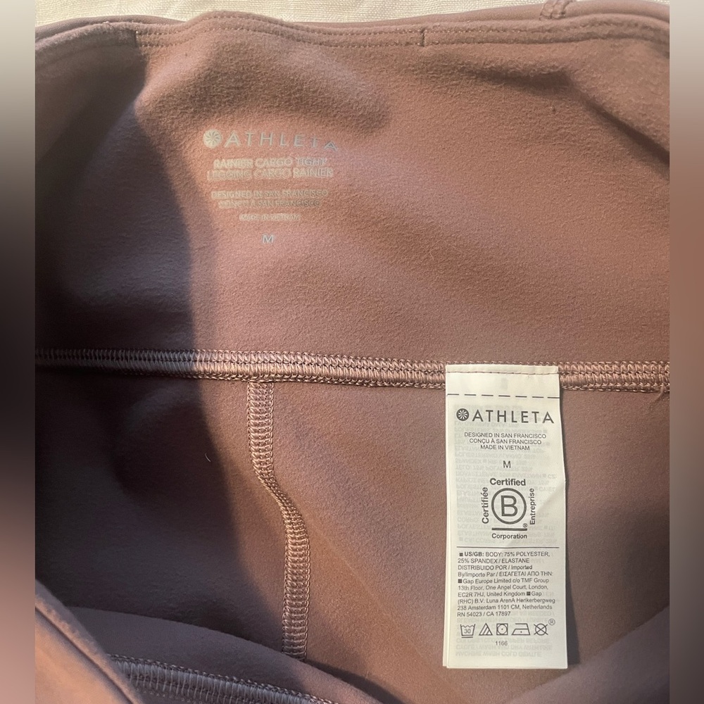 NWT Athleta Rainier Cargo Tight Fleece Lined Leggings in Smoky Rose Pink Sz M - Picture 9 of 10